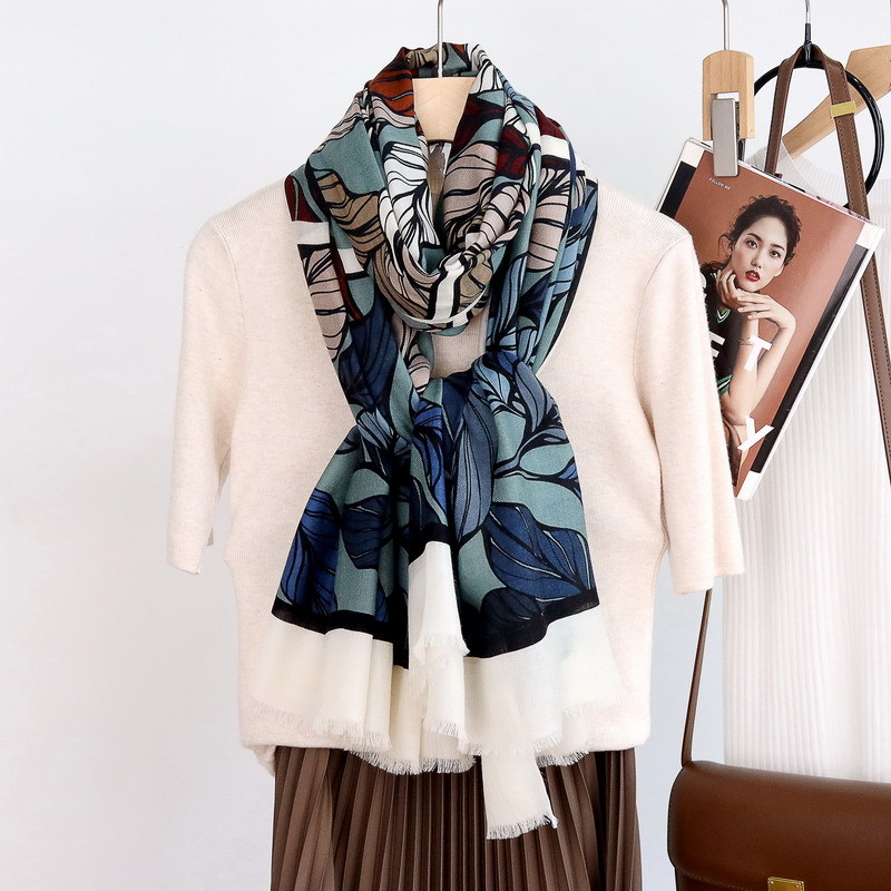 ผ้าคลุมไหล่แคชเมียร์พู่ยาว ผ้า - Winter Clothing Hong Kong บทวิจารณ์และราคา